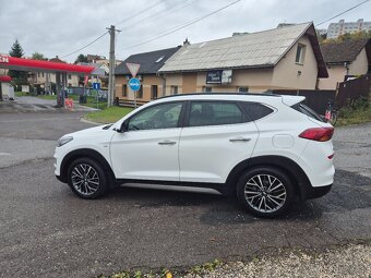 HYUNDAI TUSCON 2.0 CRDi NAFTA + HEV - 7