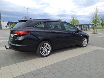 Opel Astra Sports Tourer - 7