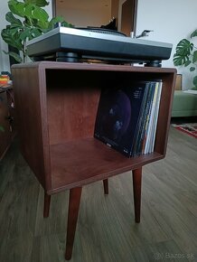 Skrinka na vinyly a gramofón TEAK PEAK (česká výroba) - 7
