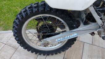 Kawasaki KLR 250 - 7