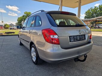 Škoda Fabia Combi 1.4 16 V Elegance - 7