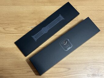 Apple Watch Series 5 Nike+ - 7