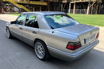 Mercedes Benz W124 E200 - 7