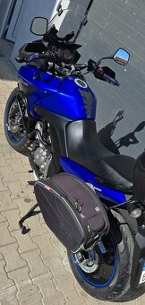 Suzuki V strom - 7