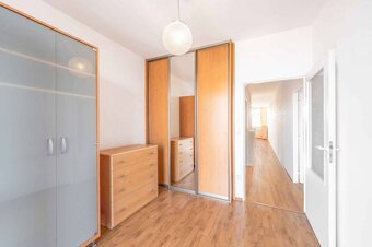 Babony TRE I Predaj pekný 3i byt s garážovým st. vo Vrakuni  - 7
