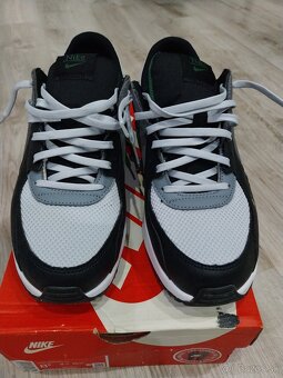 Nike AirMax - 7