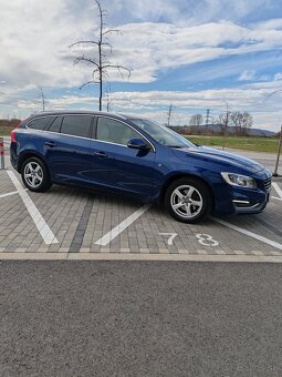 VOLVO V60 2.0 Ocean Race D4 - 133kW - 7