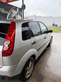 Ford fiesta 1.4 - Nafta - 7