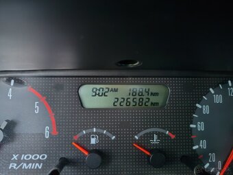 NISSAN Terrano - 7