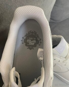 Biele nike air force 1 veľkosť 43 - 7
