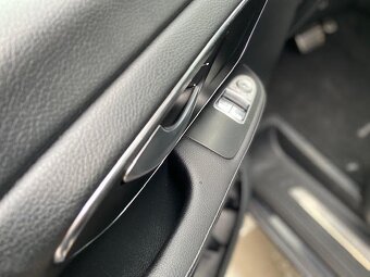 Predám Mercedes V250d EXTRA LONG - 7