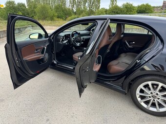 Mercedes-Benz A200 7G NAVI - LED - 7