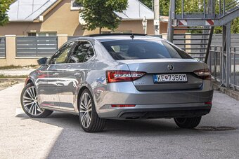 Škoda Superb 2.0 TDI Style - 7