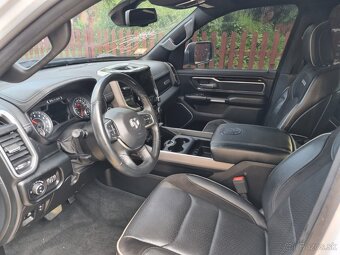 Ram 1500 Laramie 2020 5.7 Hemi 4x4 - 7