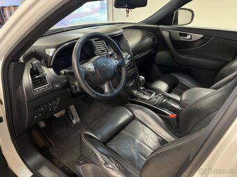 Infiniti fx30d - 7