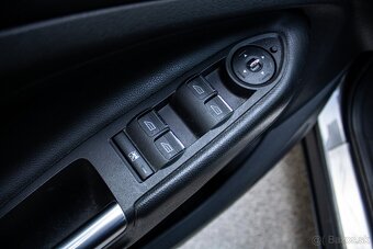 Ford Kuga 2.0 TDCi Duratorq Titanium AWD Aj na splátky - 7