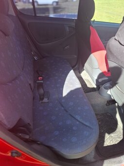 Toyota yaris 1.0 - 7