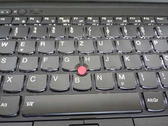 predám Lenovo thinkpad t530 , Intel core i7 , 8gb ram , ssd - 7