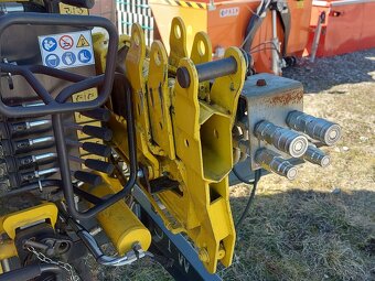 Traktorový náves BIG 9.7 + hydraulická ruka - 7