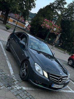 Mercedes benz c207 coupé - 7