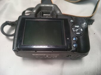 Sony Alpha A390 - 7