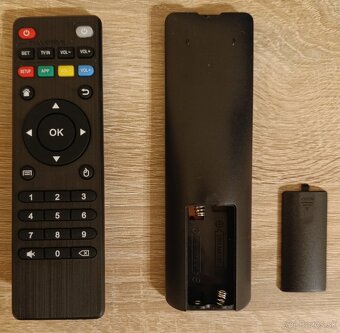 Android TV Stick MX10 X1 (2GB/16GB) s BT ovladacom - 7