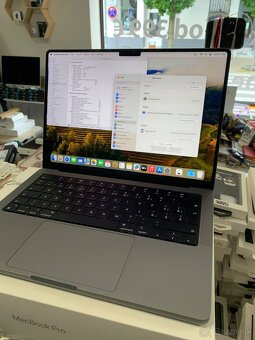 Apple Macbook Pro 14” M2 Max 32gb ram 1tb ssd - 7