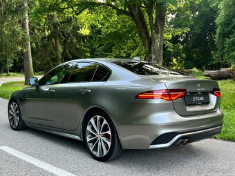 Jaguar XE 2.0D I4 R-Dynamic HSE AT - 7