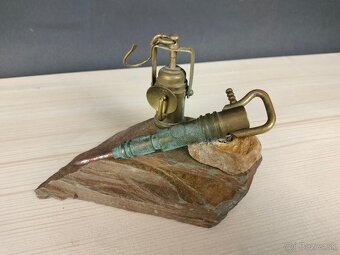 Mix rôznych starožitností - 7