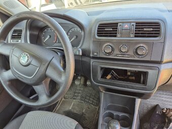 Fabia 2 rozpredám HOLOMOTOR PREDANÝ - 7