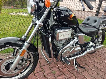 Honda VT 700 Shadow - 7