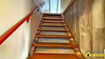 Na predaj unikátna dvojpodlažná budova na podnikanie aj býva - 7