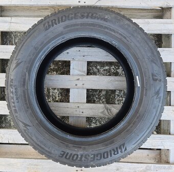 ZIMNÉ PNEUMATIKY BRIDGESTONE 215/65 R17 103H XL - 7
