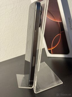 Predám Apple iPhone 16 PRO 256GB Natural Titanium - 7