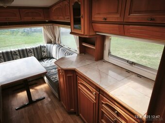 Tabbert 560 - podélné postele, TOP karavan - 7