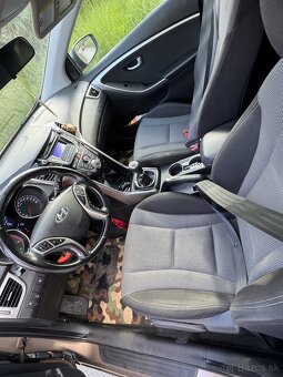 Hyundai i30 1.6 CRDi - 7