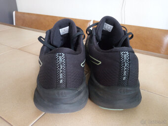 Panske bezecke Gore-Texove tenisky ASICS GEL PULSE. - 7