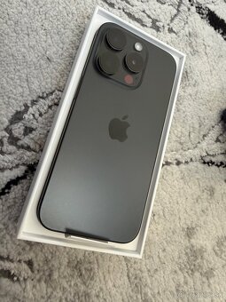 iPhone 15 Pro 256GB - 7