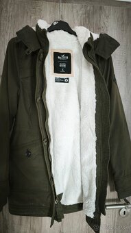 Zimná khaki bunda - parka s kožušinou Hollister - 7