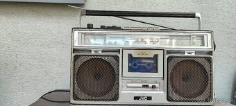 Radiomagnetofon JVC - 7