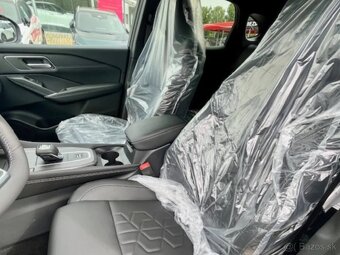 Nový Nissan Qashqai 1.3 DIG-T MHEV X-Tronic Tekna+Bose - 7