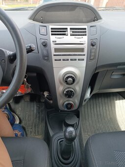 Toyota yaris - 7