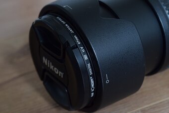Nikon d5200 s VR objektivom 18 - 140 AF-s - 7