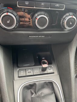Predám Volkswagen GolF 6 1.6tdi - 7