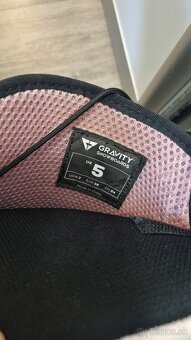 Predám snowboard Gravity 140 - 7