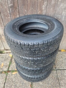 Nokian 265/75R16 - 7