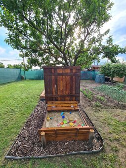 Záhrada v tichej časti Serede - 7