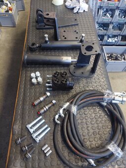 SERVO,ORSTA RIADENIE TRAKTOR ZETOR,CRYSTAL - 7