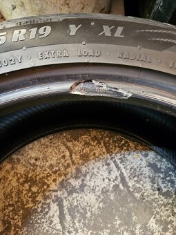 245/45 R19 - 7