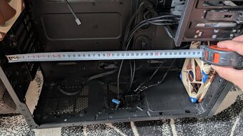 Počítačová skriňa Corsair 500R Carbide Series - 7